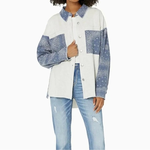 Miss Me Tops - Miss‎ Me Bohemian Bandana Distressed Shacket Size S Oversized Button Front